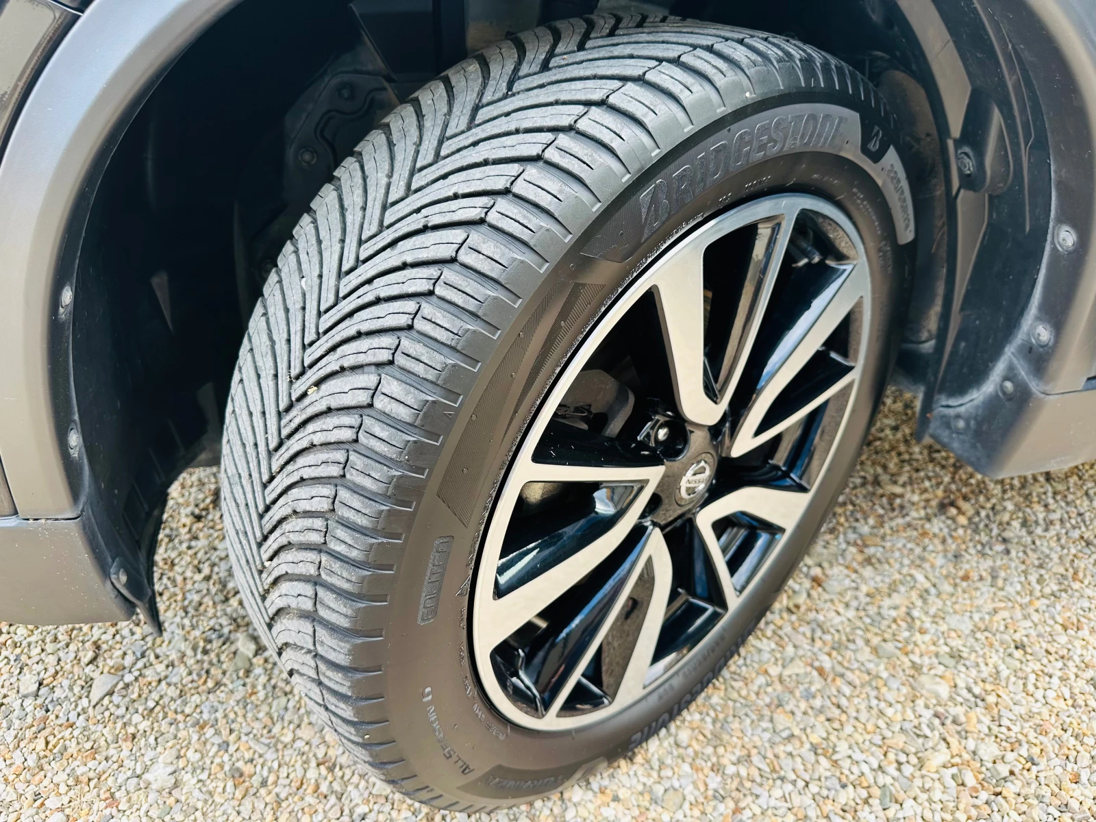Nissan X-trail 1.7 D FULL-FULL 4X4, снимка 15 - Автомобили и джипове - 54915359