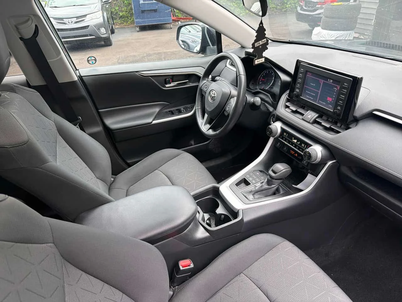 Toyota Rav4 | XLE | CARFAX | ПОДГРЕВ | АВТОКРЕДИТ | , снимка 5 - Автомобили и джипове - 54951356