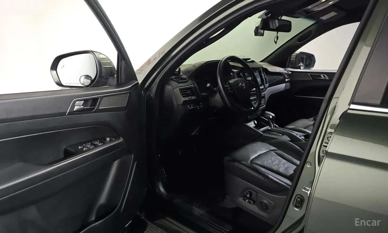 SsangYong Rexton Diesel 2.2| ОБДУХВАНЕ| ПАНО| 360| АМБИЕНТ| , снимка 10 - Автомобили и джипове - 55586711