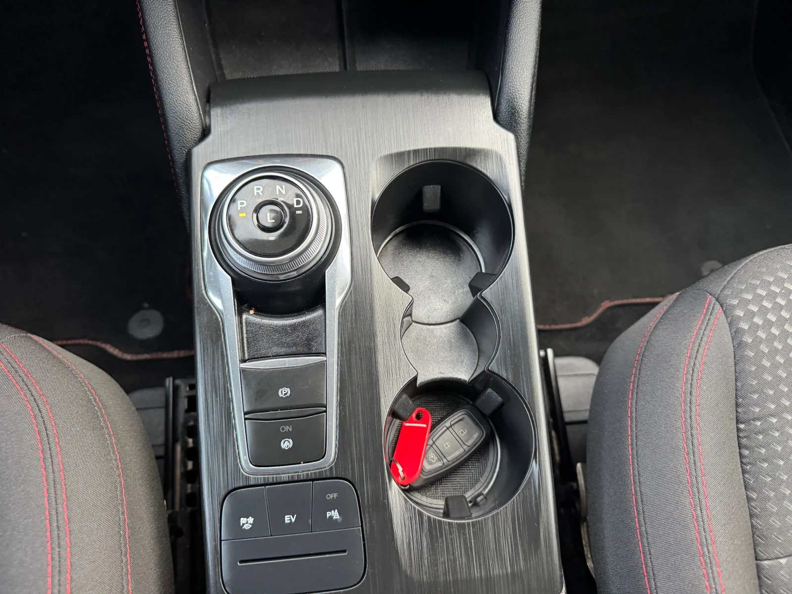 Ford Kuga ST-line;:PHEV;:49000km::, снимка 13 - Автомобили и джипове - 55795238