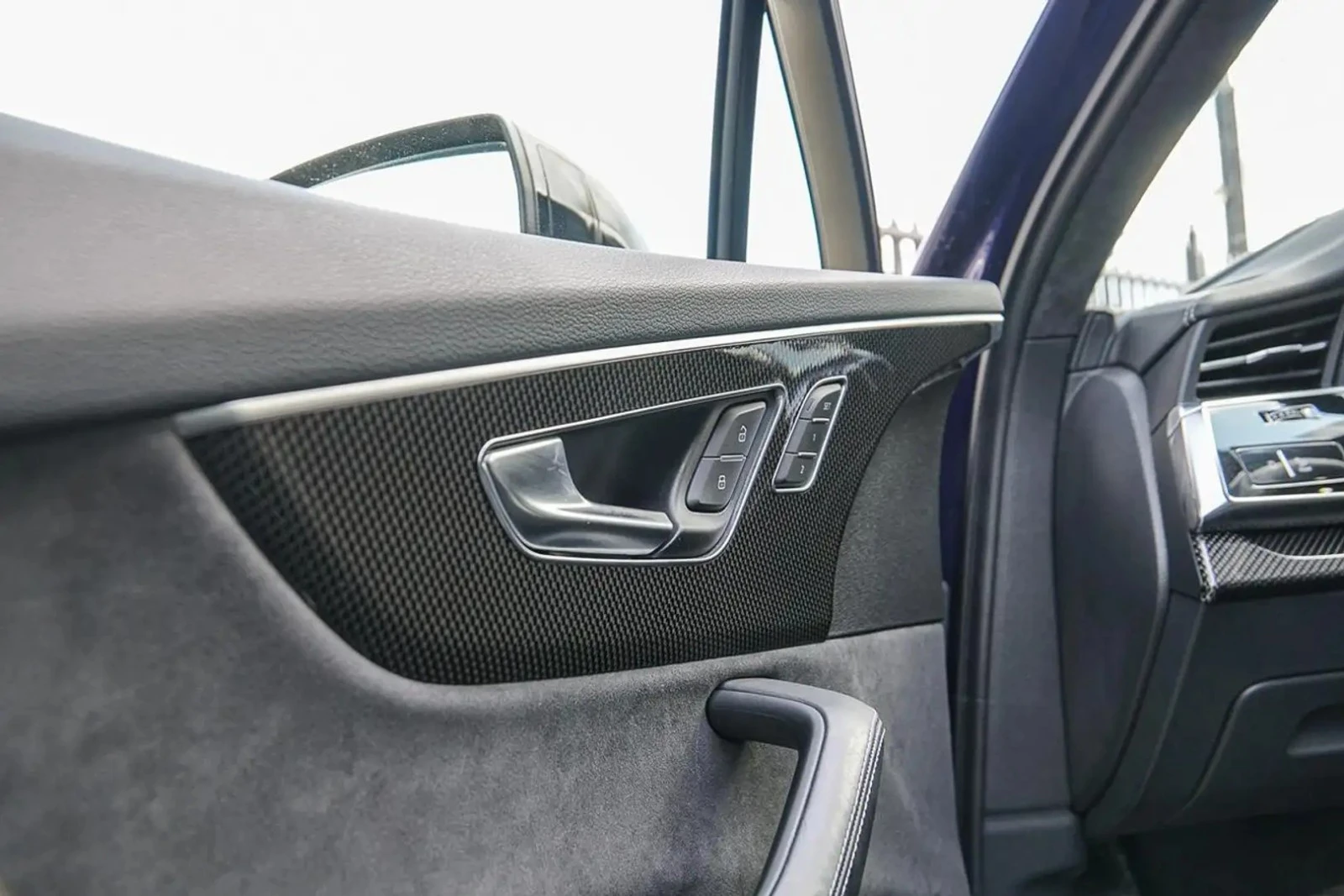 Audi SQ7 PROGRESSIV ЦЕНА ДО БЪЛГАРИЯ АВТОКРЕДИТ, снимка 9 - Автомобили и джипове - 56004273