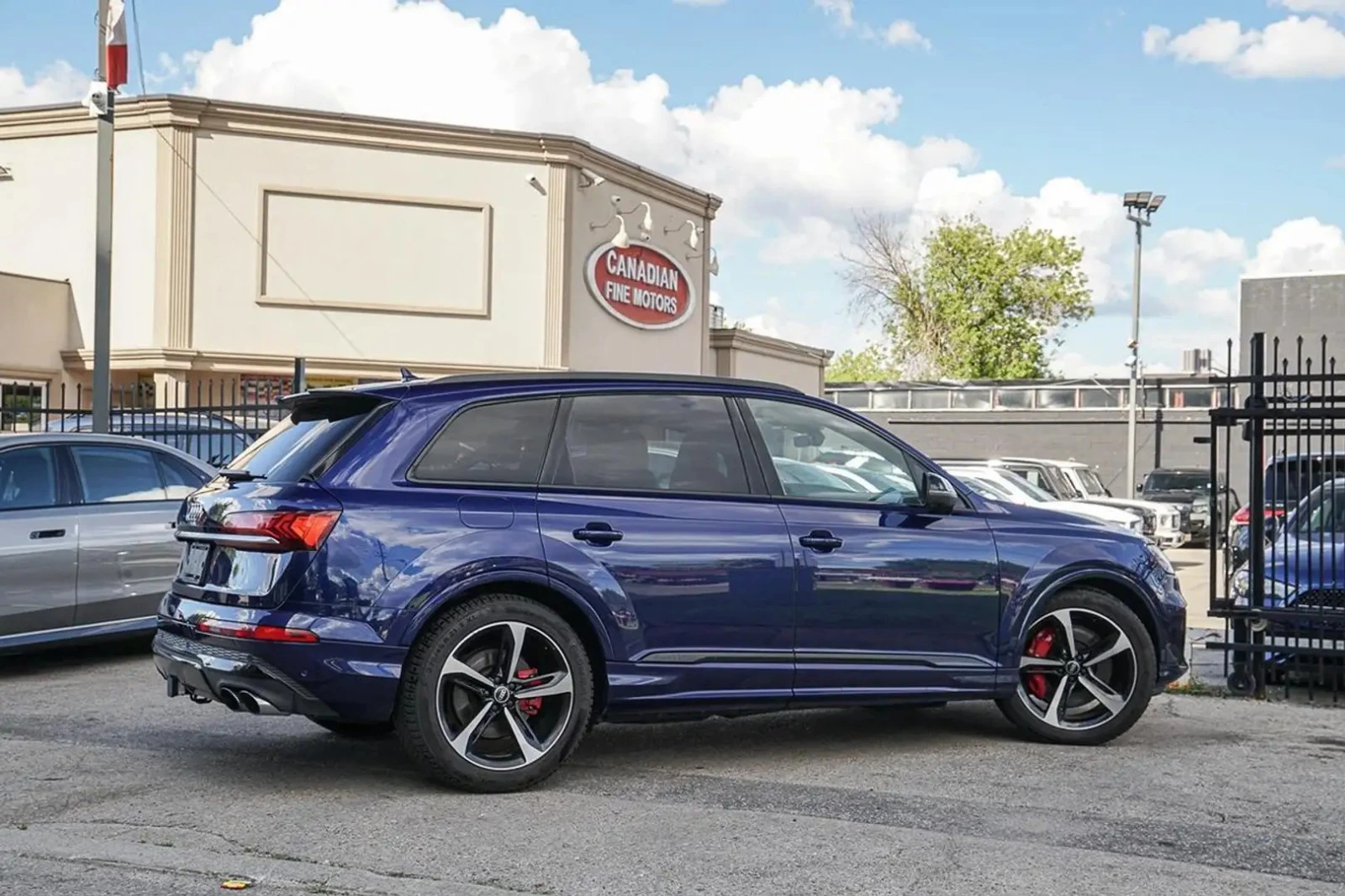 Audi SQ7 PROGRESSIV ЦЕНА ДО БЪЛГАРИЯ АВТОКРЕДИТ, снимка 5 - Автомобили и джипове - 56004273
