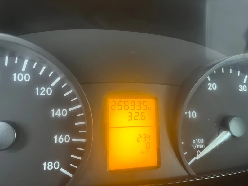 Mercedes-Benz Sprinter 411 411CDI-КЛИМА-КРАН-ИТАЛИЯ-646 МОТОР- Б КАТЕГОРИЯ, снимка 12 - Бусове и автобуси - 53212851