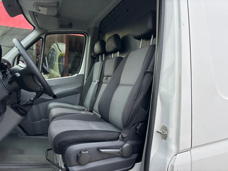 VW Crafter KLIMA/NAVI/CAMERA, снимка 7 - Бусове и автобуси - 53539982