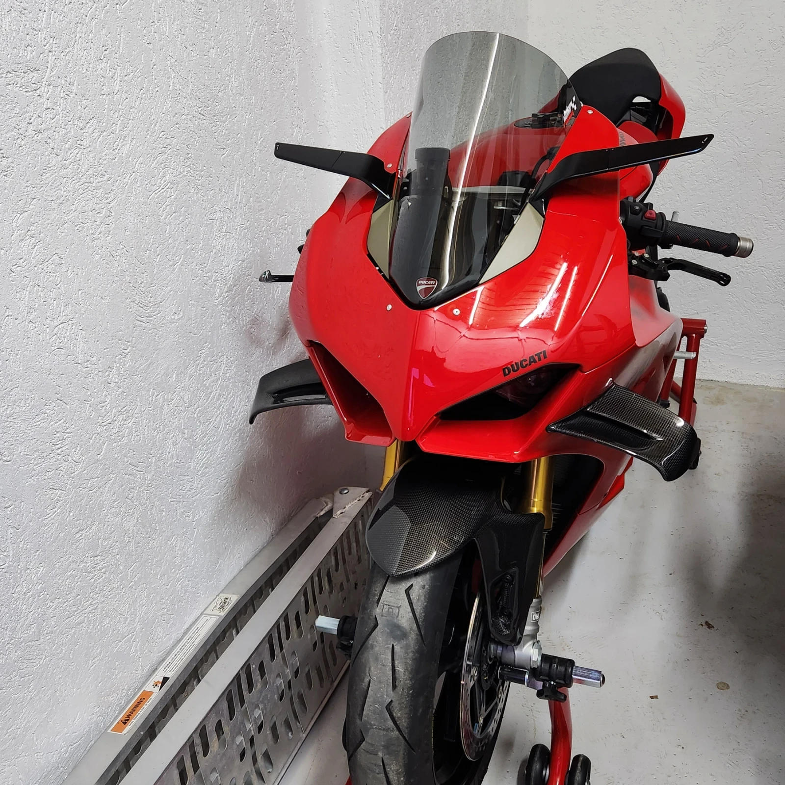 Ducati Panigale V4S - изображение 2