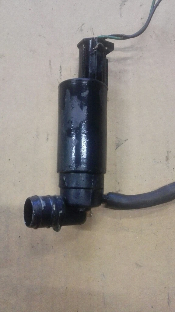 помпа чистачки Ланд Ровър Фрилендър тд4 2.0д (4)