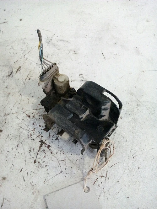 Брава врата предна лява Фиат Пунто