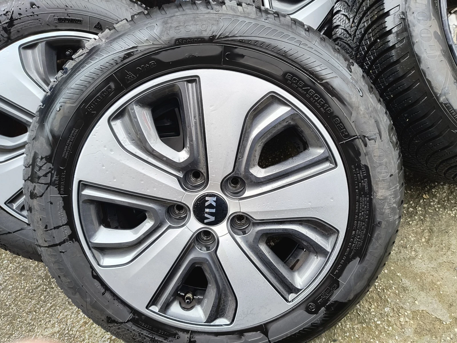 ���� � ������ 205/60R16 | Mobile.bg � ����������� 4