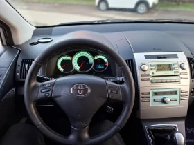 Toyota Corolla verso 2.2D4D 136hp * EURO 4 *  КЛИМАТРОНИК * , снимка 16