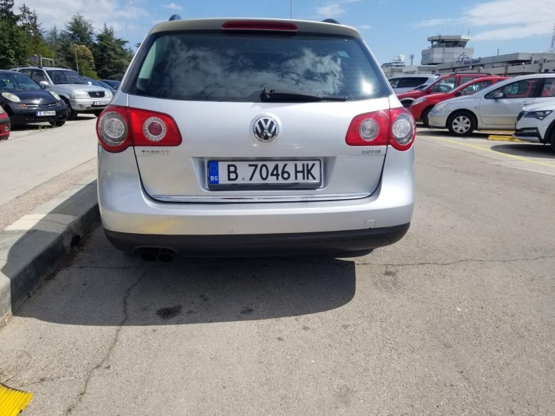 VW Passat, снимка 6 - Автомобили и джипове - 45439936