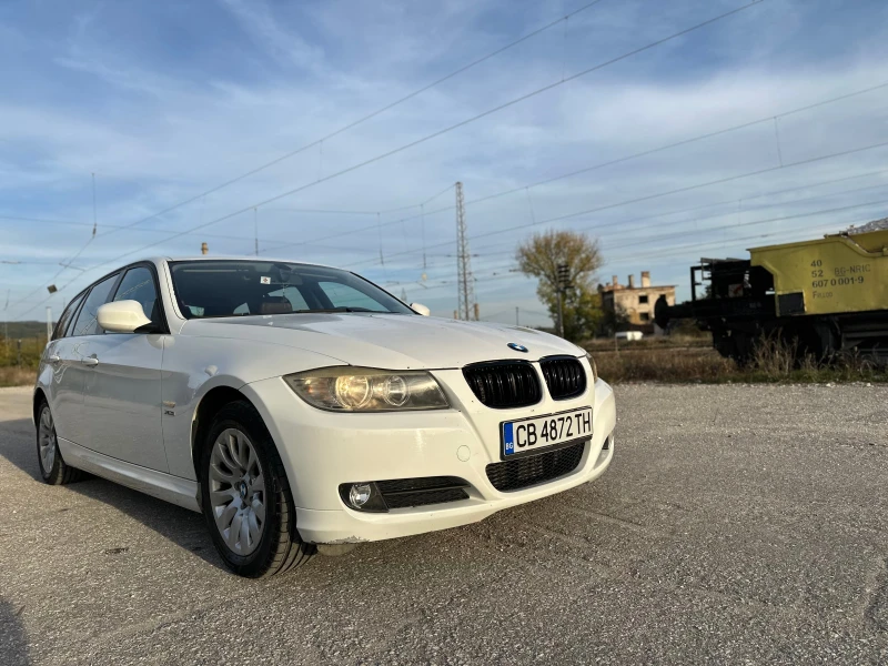 BMW 320 FACELIFT xDRIVE, снимка 3 - Автомобили и джипове - 47734513