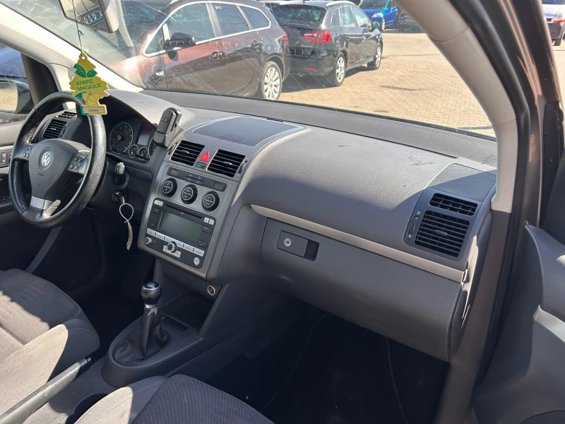VW Touran 1.4i EURO 4, снимка 10 - Автомобили и джипове - 51693699