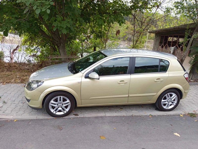 Opel Astra, снимка 3 - Автомобили и джипове - 52635002