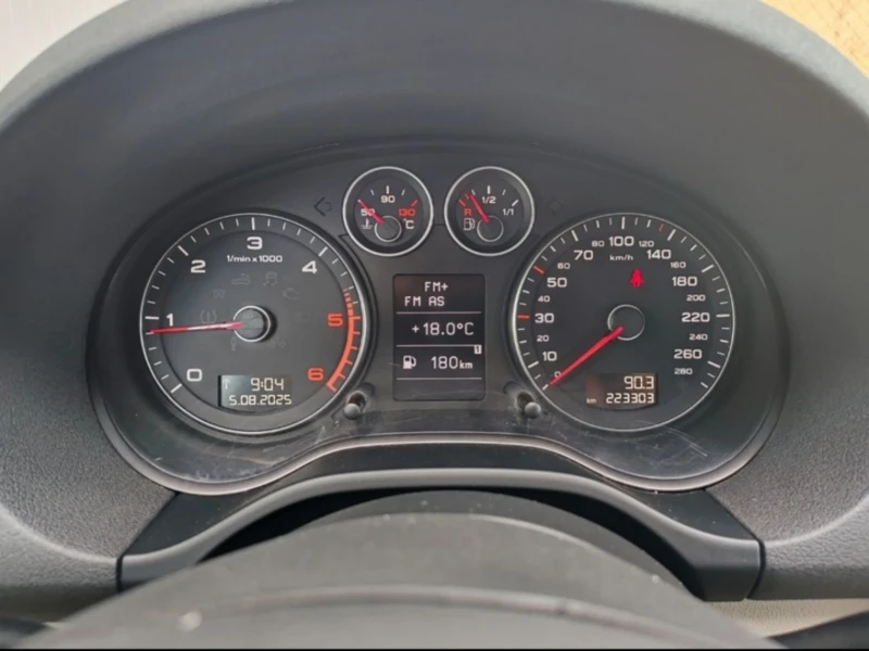 Audi A3 1.6TDI, снимка 12 - Автомобили и джипове - 51880979