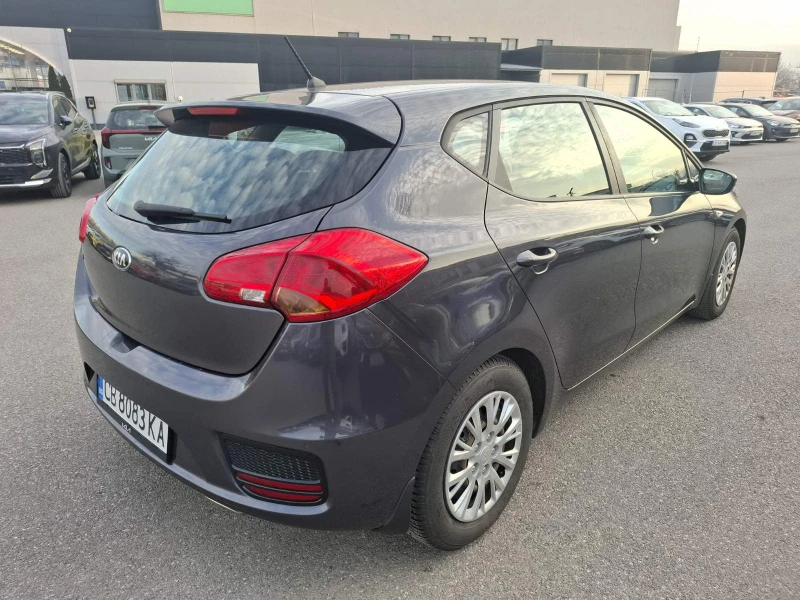 Kia Ceed 1.4 cvvt  , снимка 4 - Автомобили и джипове - 52837291
