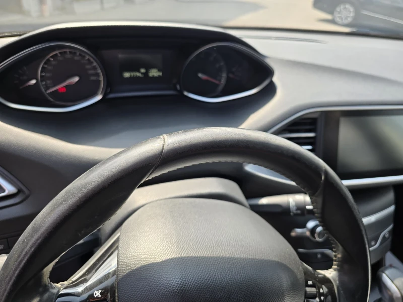 Peugeot 308 1.2.I, снимка 10 - Автомобили и джипове - 52927266