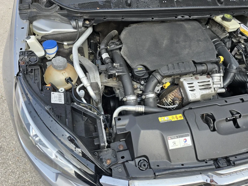 Peugeot 308 1.2.I, снимка 11 - Автомобили и джипове - 52927266