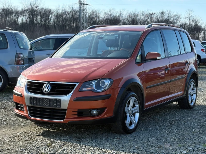 VW Touran 2.0TDi- CROSS, снимка 2 - Автомобили и джипове - 52933764