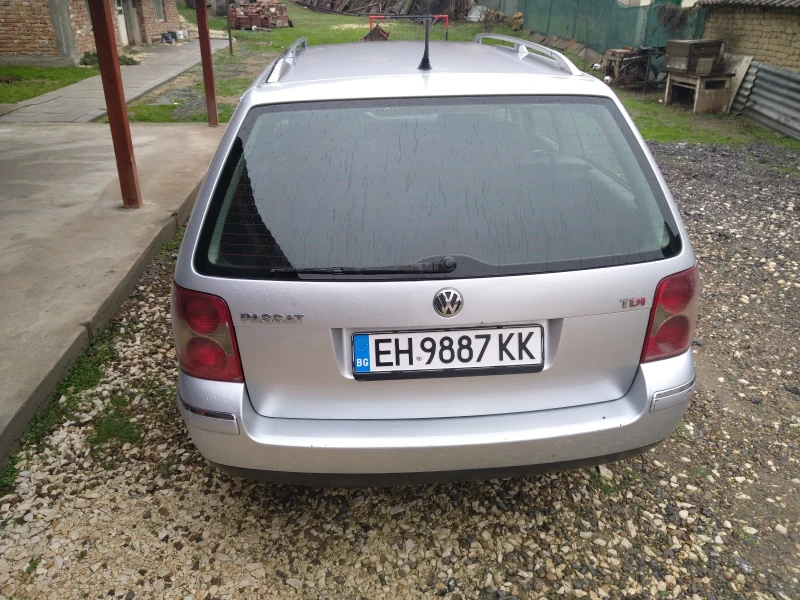 VW Passat, снимка 6 - Автомобили и джипове - 52990487
