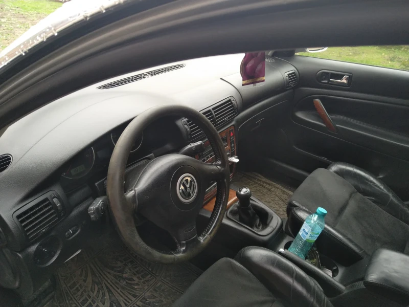 VW Passat, снимка 9 - Автомобили и джипове - 52990487
