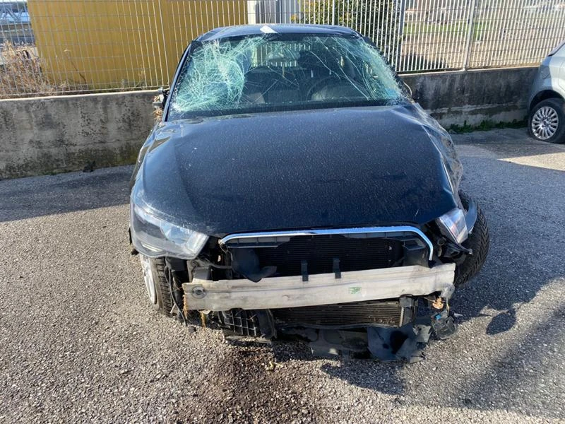 Audi A1 1.2TFSI tip CBZ, снимка 1 - Автомобили и джипове - 35820052