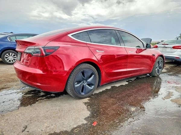 Tesla Model 3, снимка 4 - Автомобили и джипове - 56199012