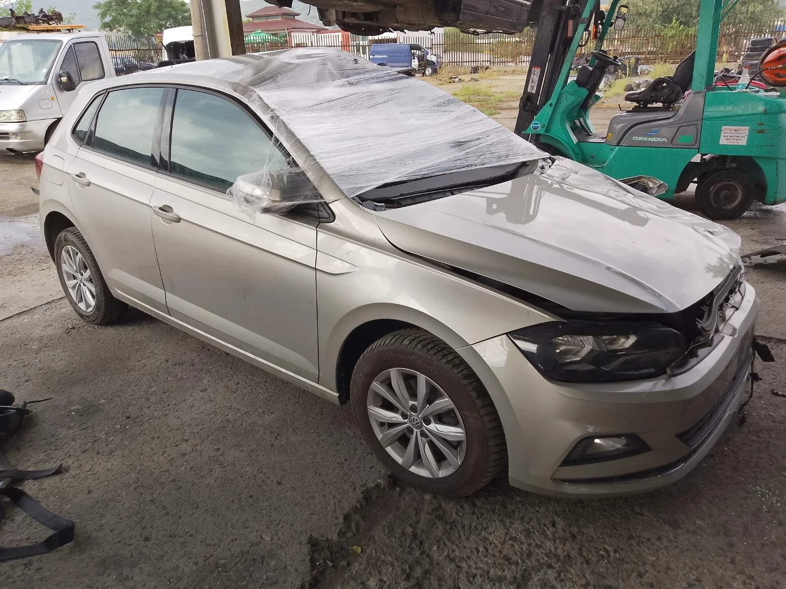 VW Polo 1.6 tdi avtomat, снимка 1