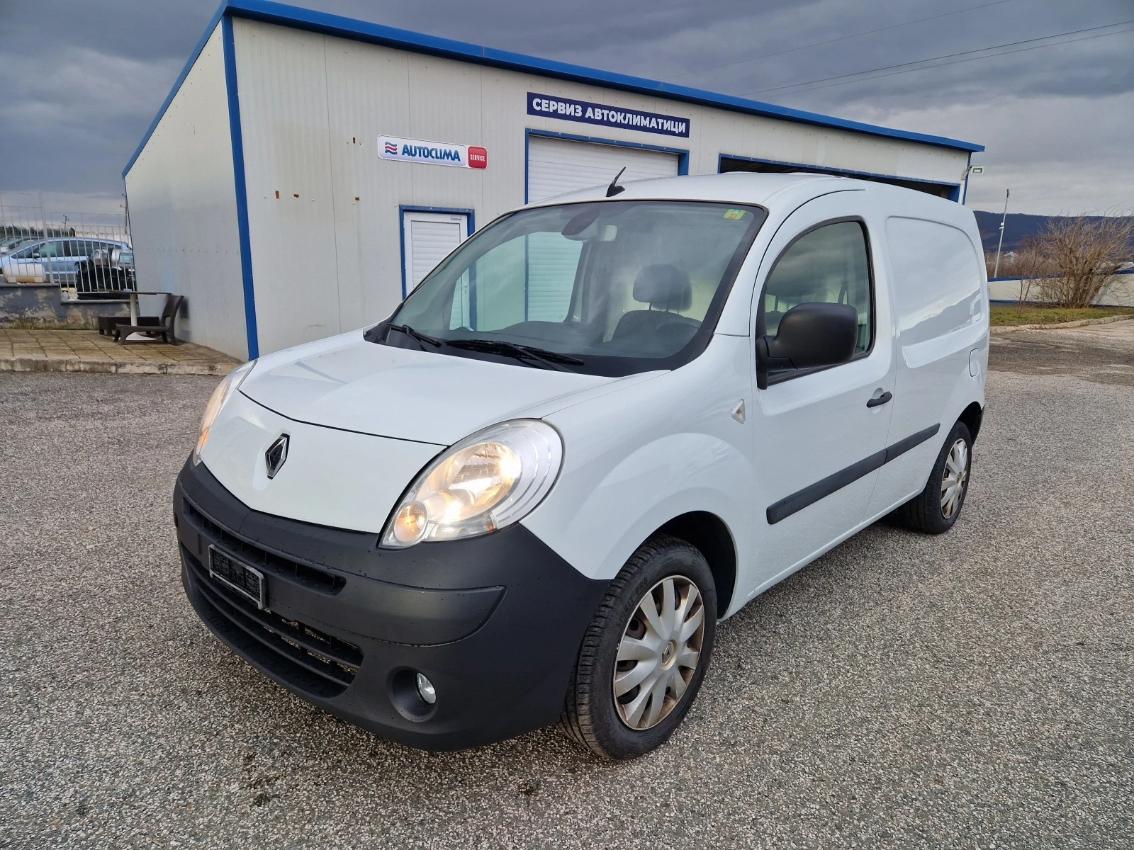 Renault Kangoo 1.5dci ХЛАДИЛЕН ШВЕЙЦАРИЯ - изображение 3