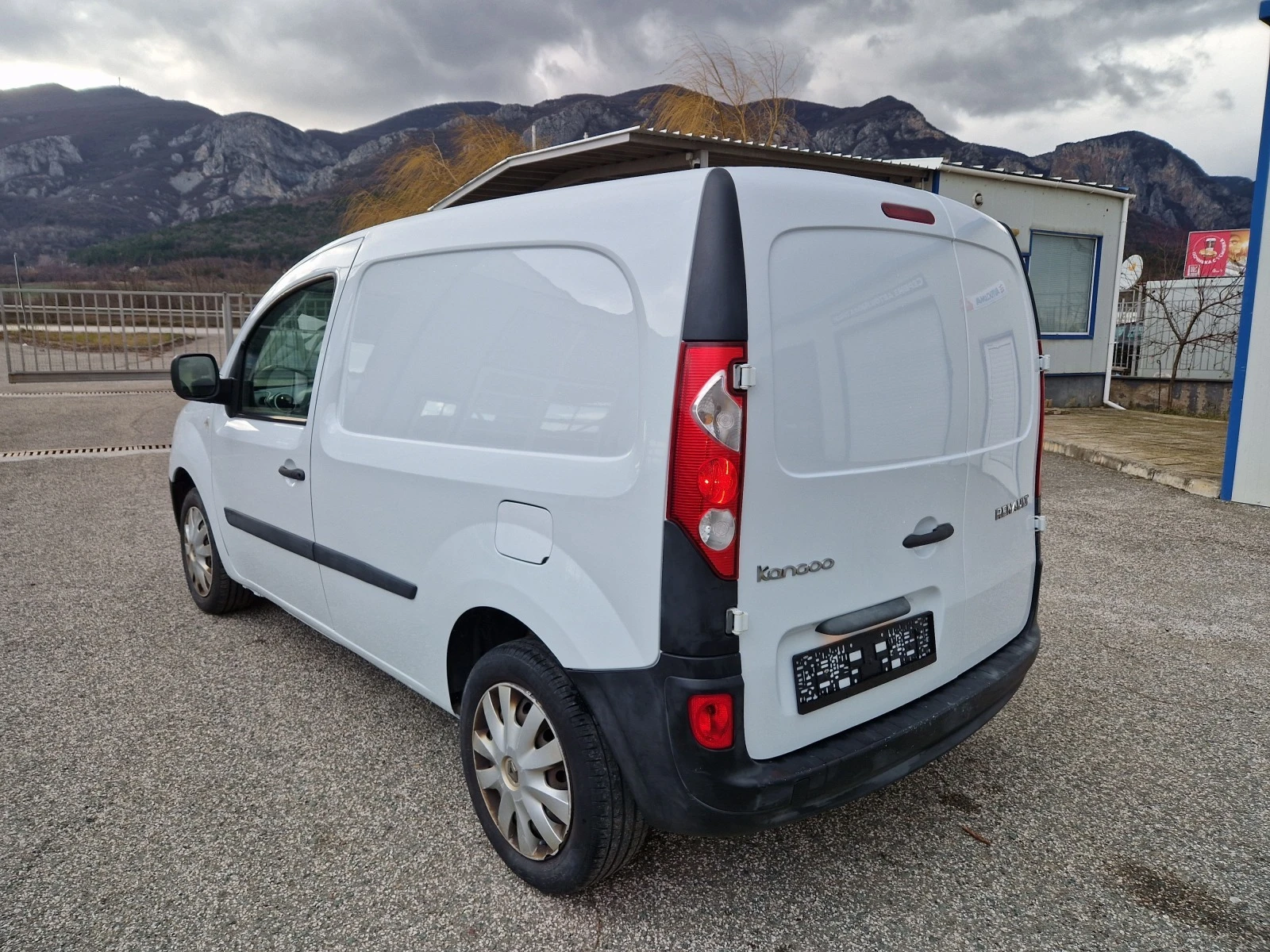 Renault Kangoo 1.5dci ХЛАДИЛЕН ШВЕЙЦАРИЯ - изображение 5