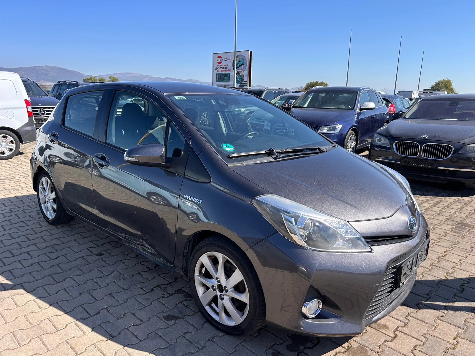 Toyota Yaris 1.5HIBRID AVTOMAT/NAVI ЛИЗИНГ - изображение 4