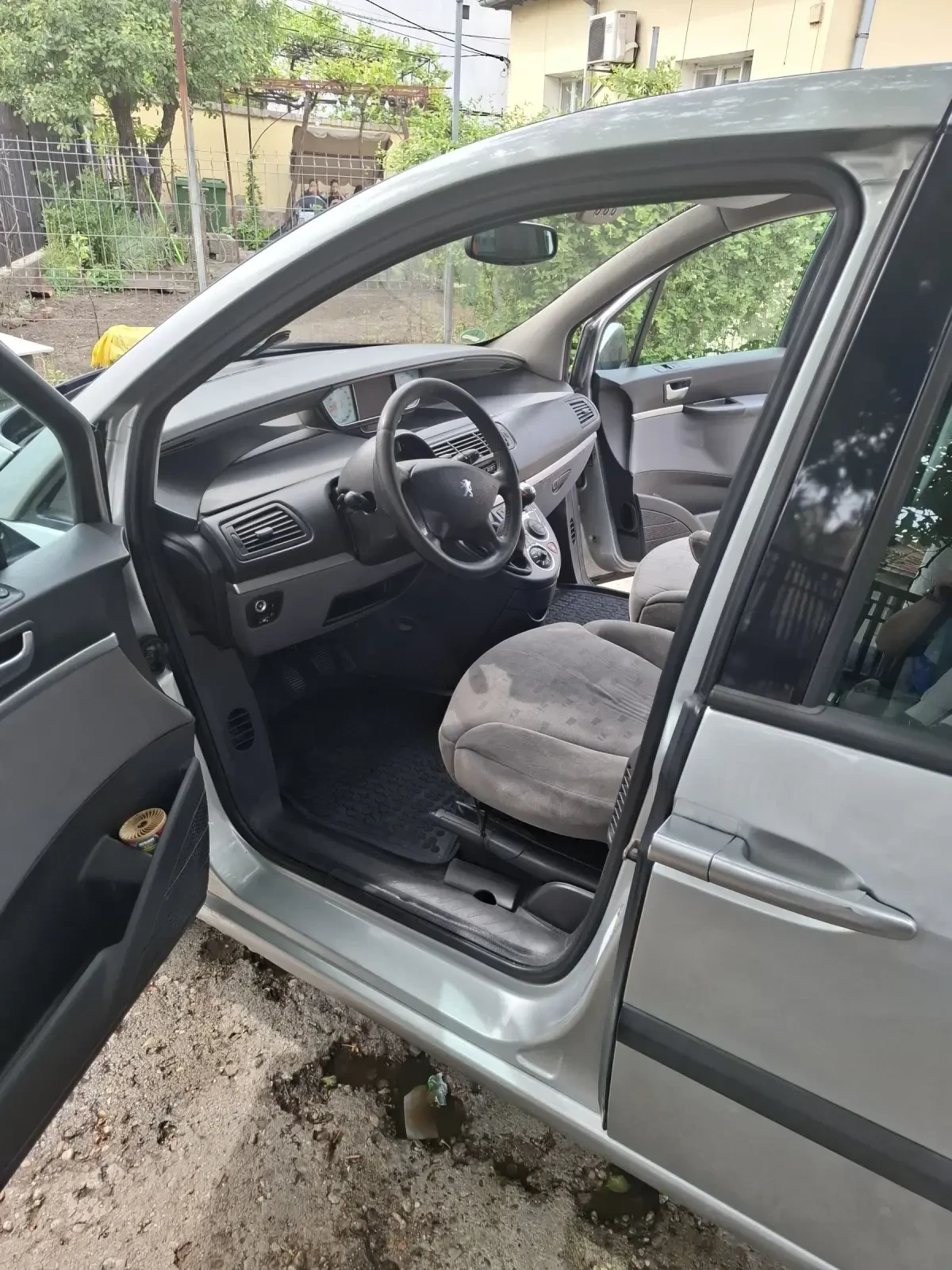 Peugeot 807 2.2 158кс - изображение 4