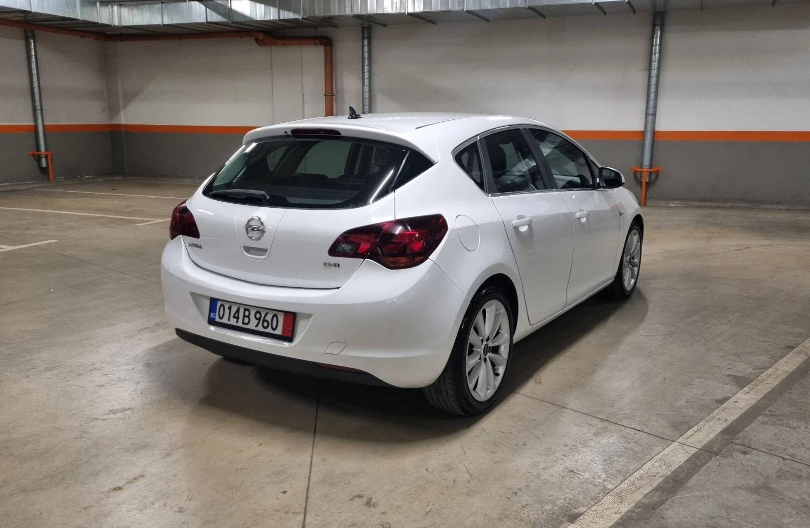 Opel Astra 1.7D Евро 5 - изображение 4