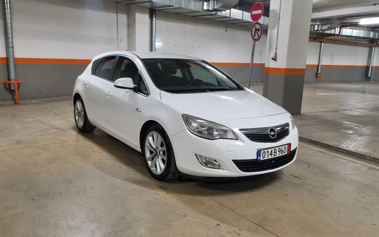 Opel Astra 1.7D Евро 5 - изображение 2