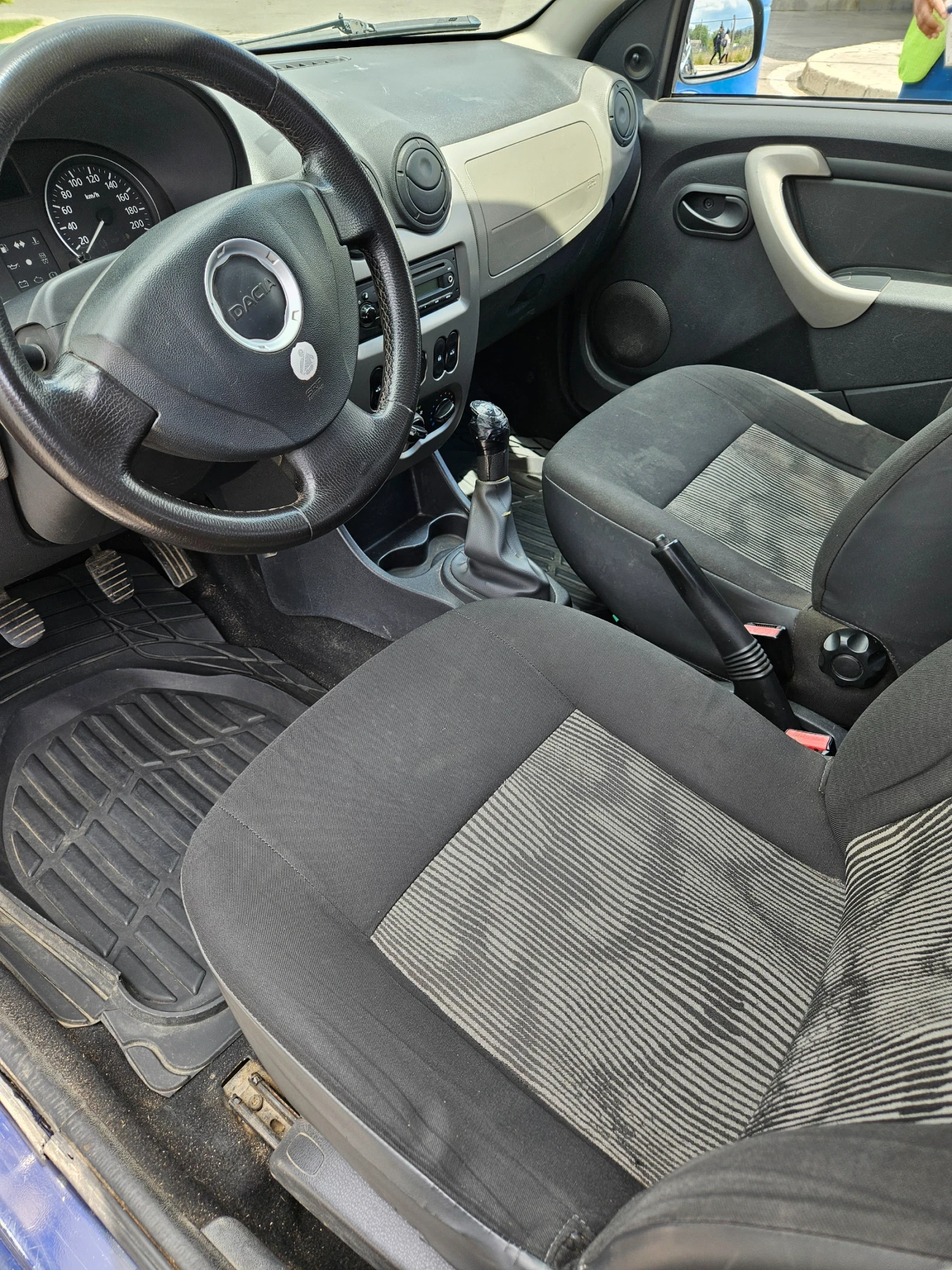 Dacia Sandero 1.2 i - изображение 7