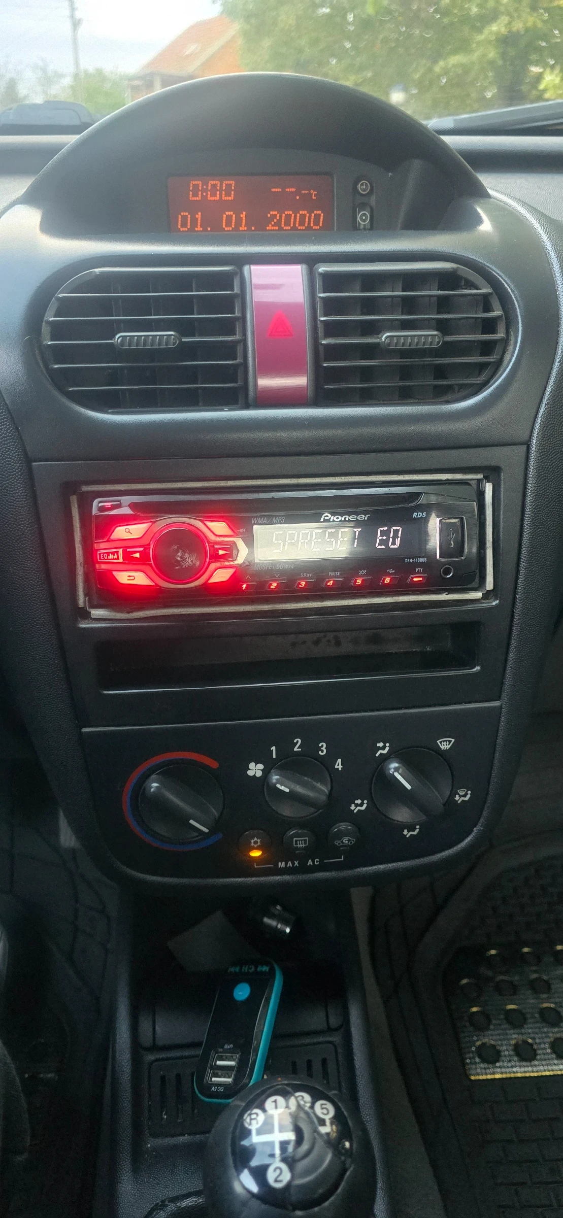 Opel Corsa 1.7 дизел  - изображение 8