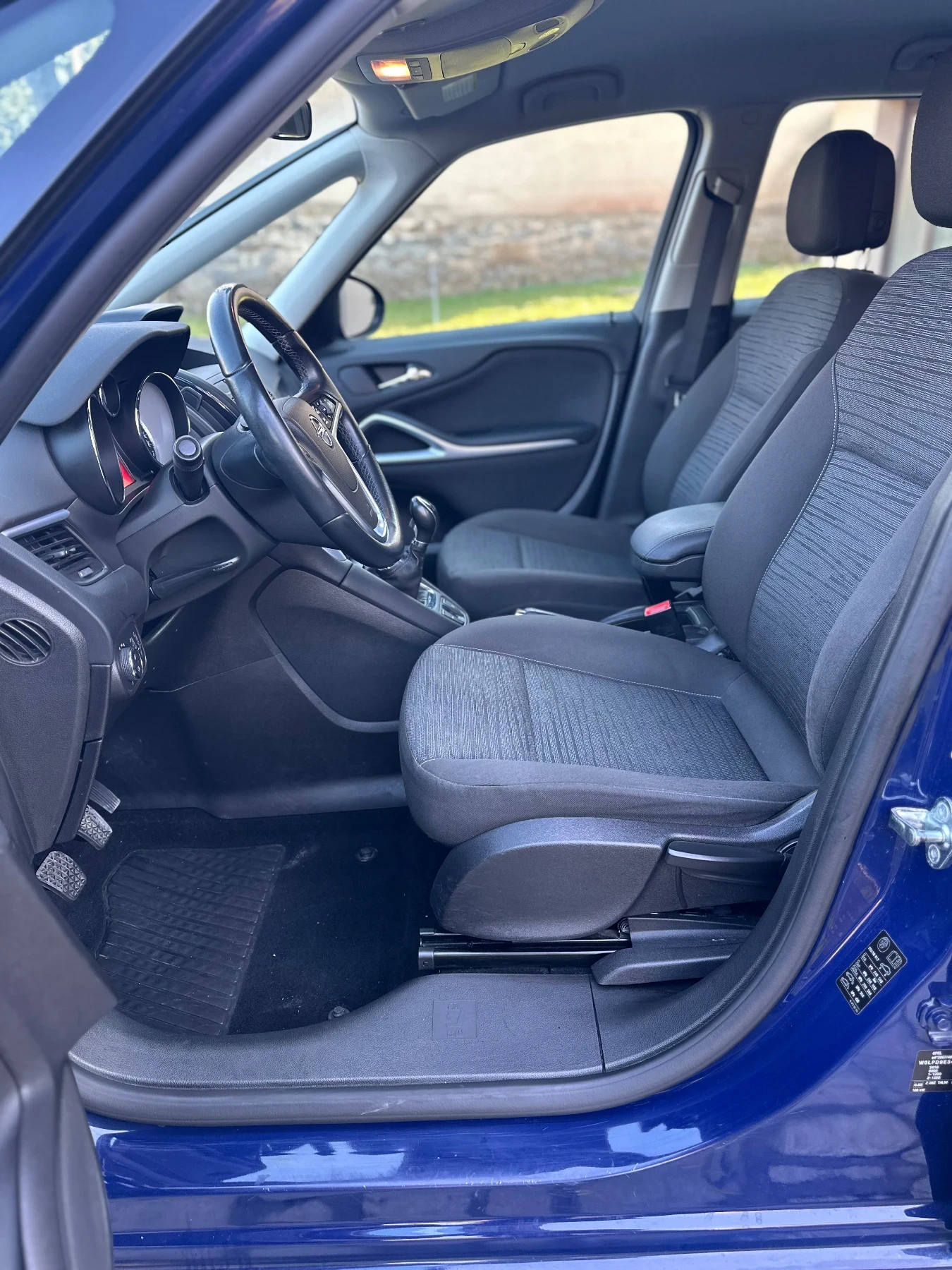 Opel Zafira Tourer 1.6 CDTI DPF Style Euro 6 - изображение 6