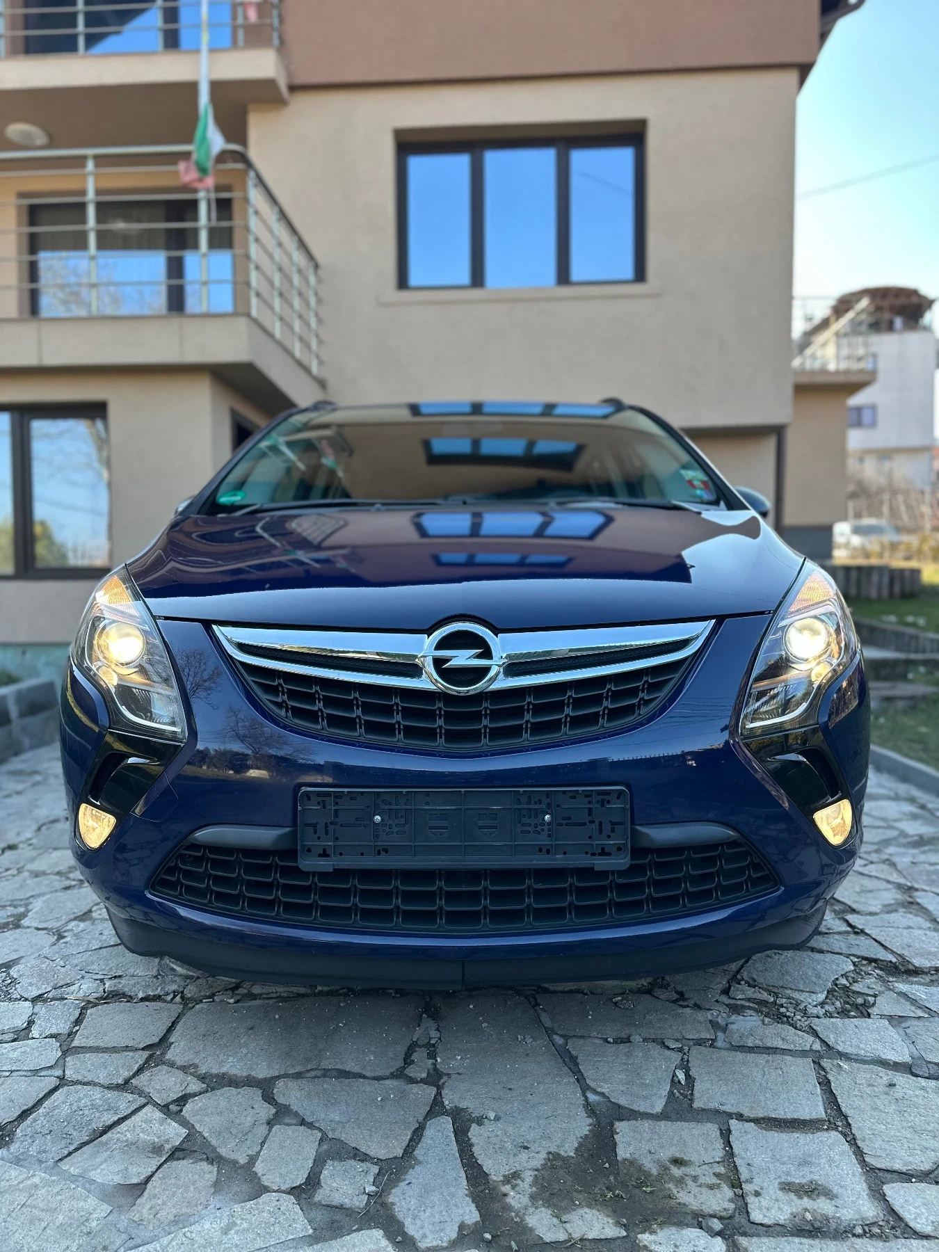 Opel Zafira Tourer 1.6 CDTI DPF Style Euro 6 - изображение 3
