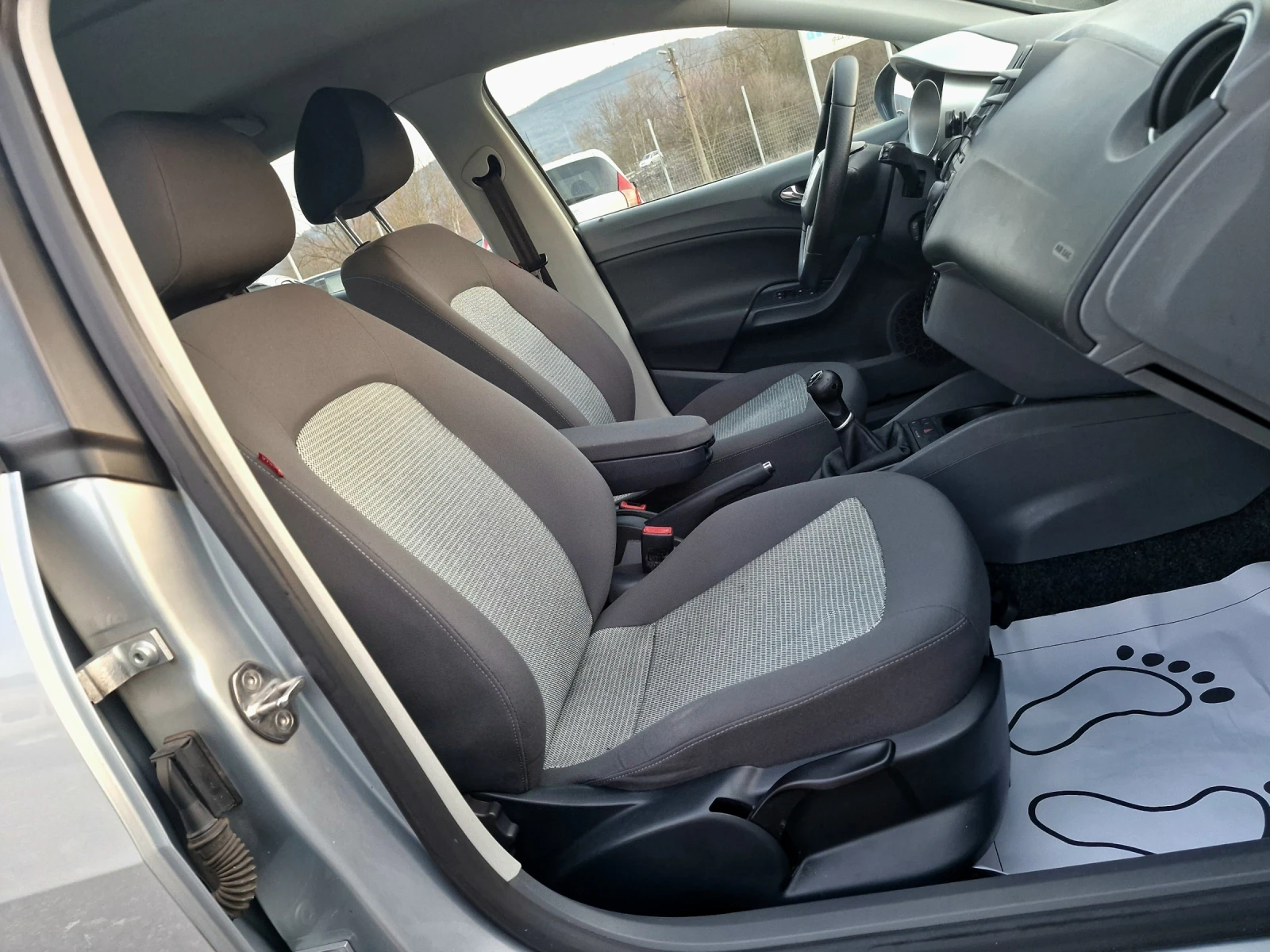 Seat Ibiza 1.9 TDI* 105 TOP, снимка 12 - Автомобили и джипове - 53743607