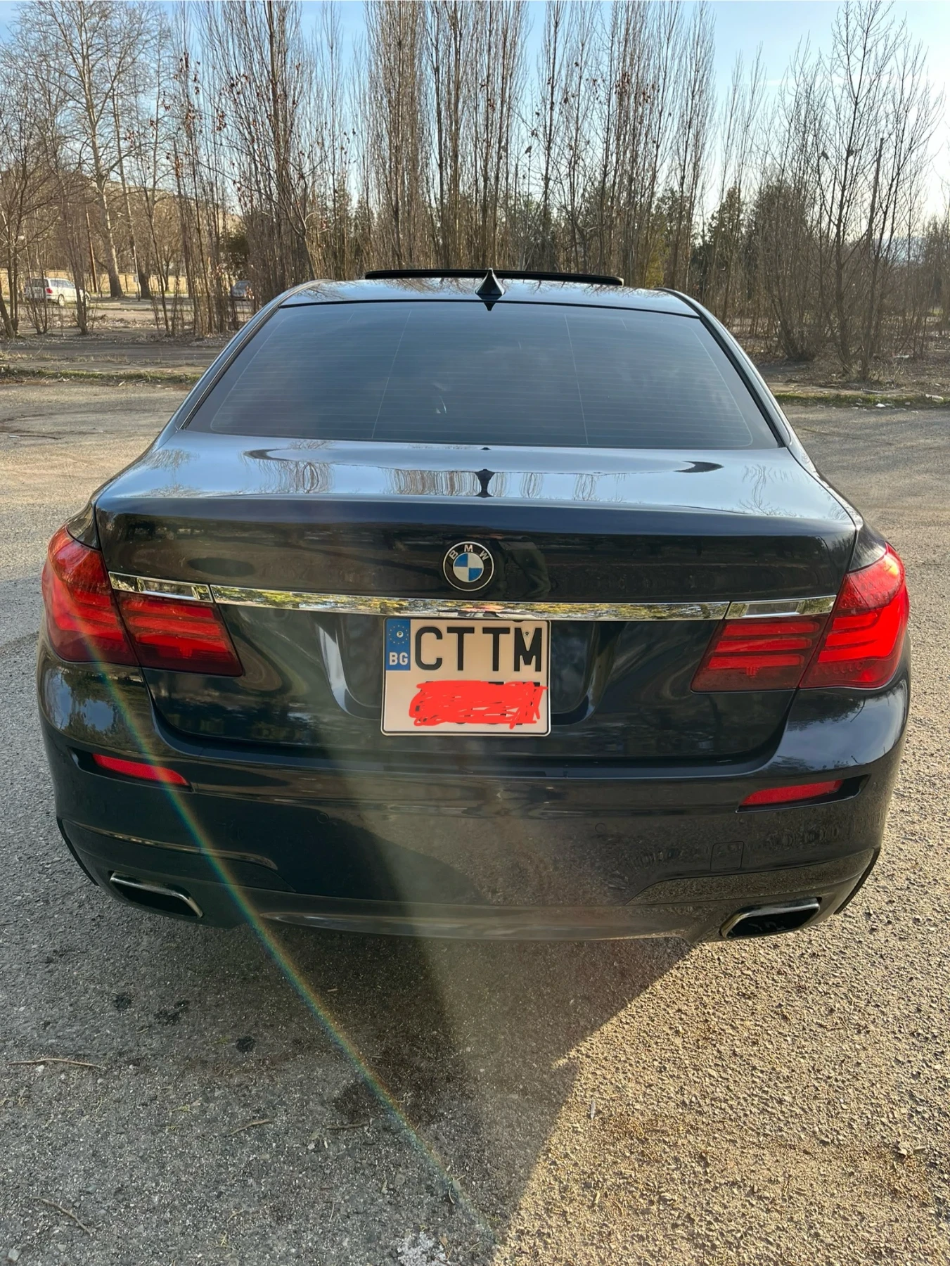 BMW 740 Face M Sport 360* Harman Вакуум Обдух Дистр Задно, снимка 3 - Автомобили и джипове - 53815187