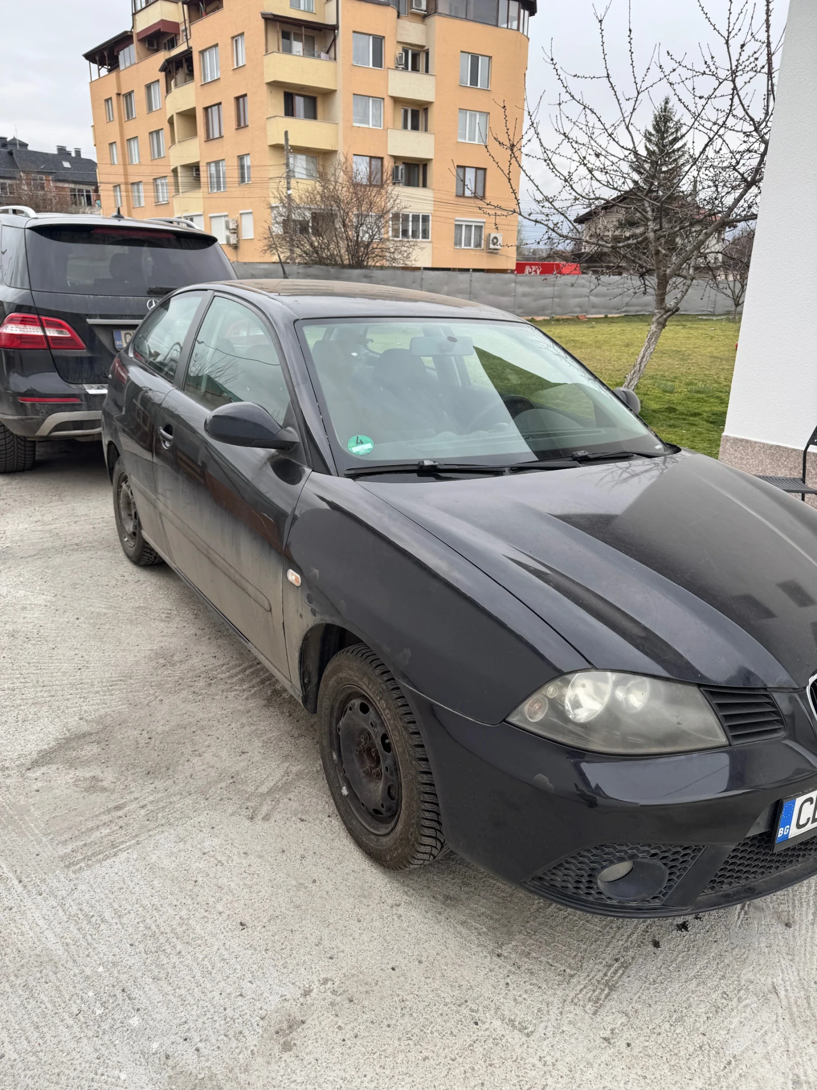Seat Ibiza, снимка 2 - Автомобили и джипове - 53884689