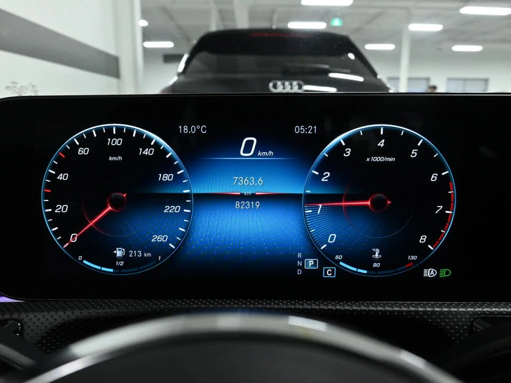 Mercedes-Benz CLA 250 4MATIC* АвтоКредит* (ЦЕНА ДО БГ), снимка 8 - Автомобили и джипове - 54056462