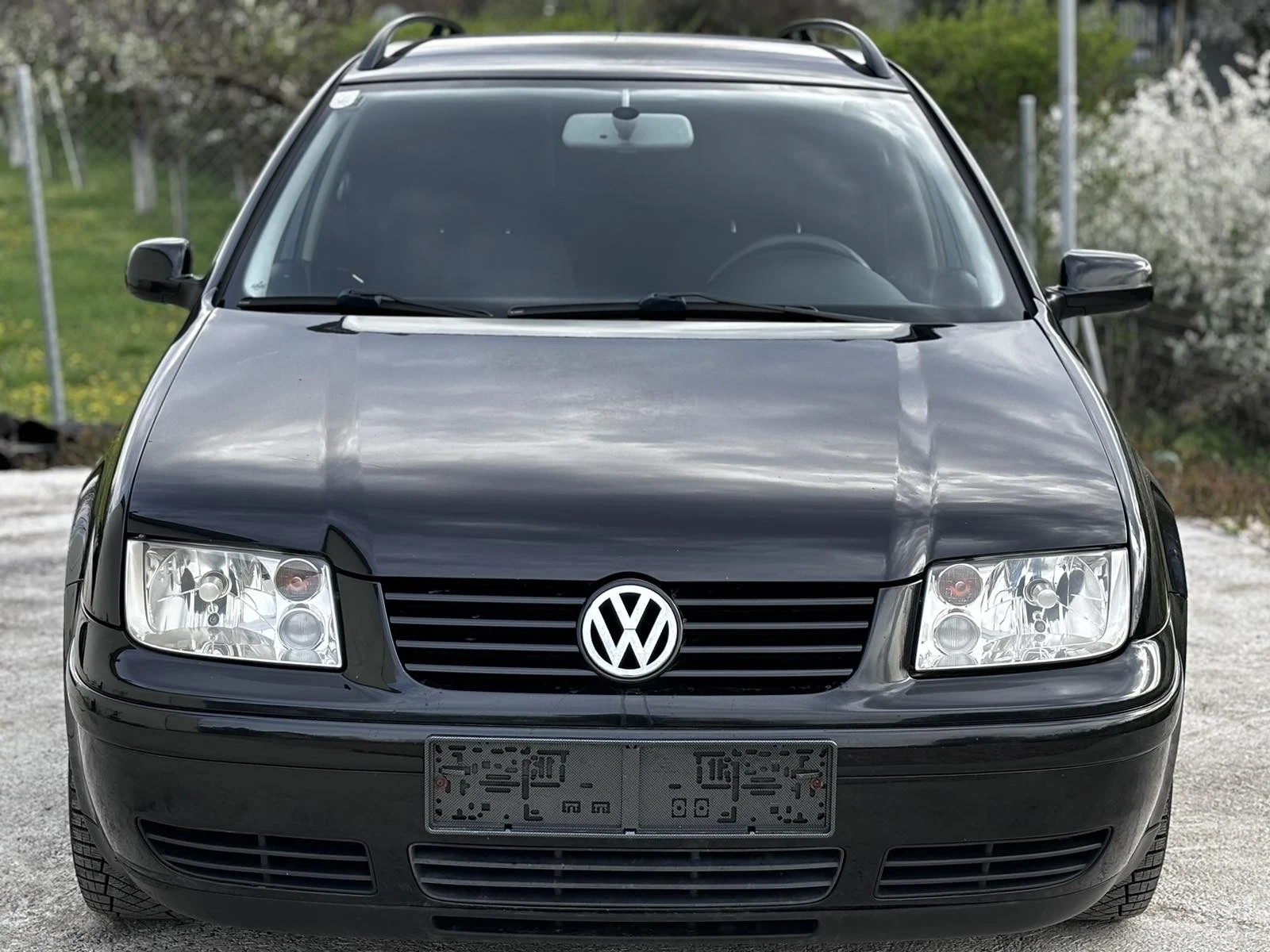 VW Bora 1.9~TDi~, снимка 2 - Автомобили и джипове - 54206330