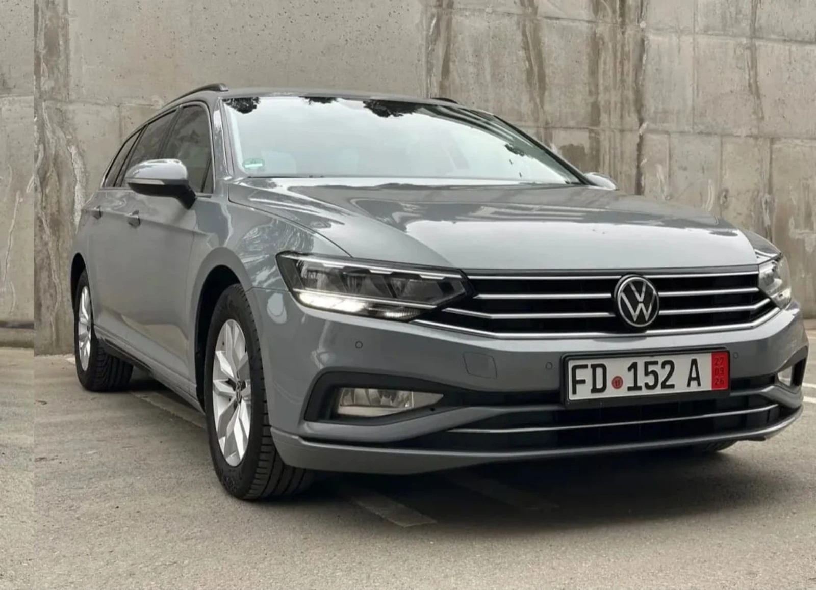 VW Passat 2.0TDI, DSG 10.10.2023, снимка 3 - Автомобили и джипове - 54260011
