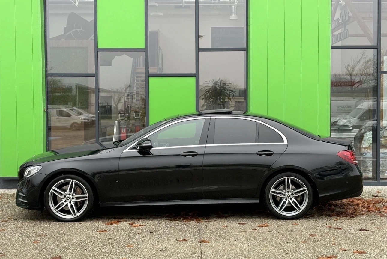 Mercedes-Benz E 200 AMG///, снимка 3 - Автомобили и джипове - 54381457