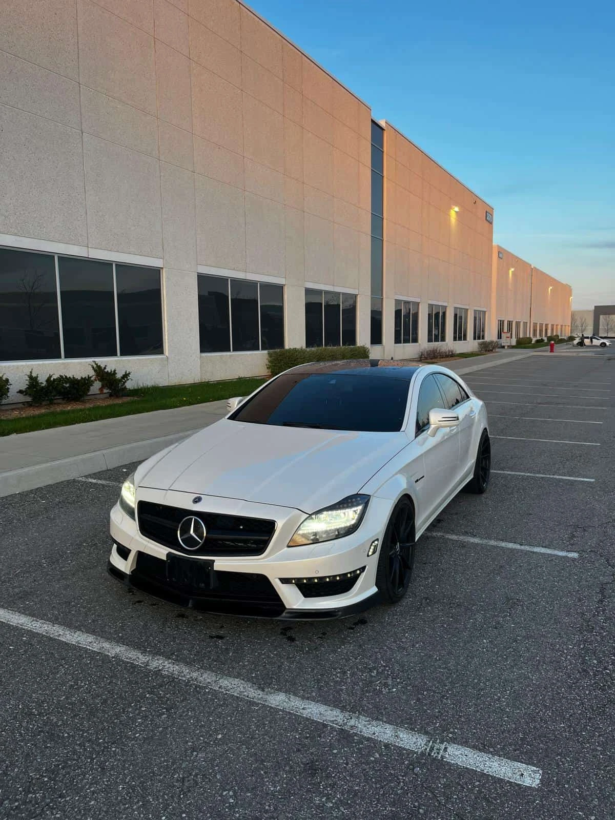 Mercedes-Benz CLS 63 AMG * CARFAX * БЕЗ ПЪРВОНАЧАЛНА ВНОСКА