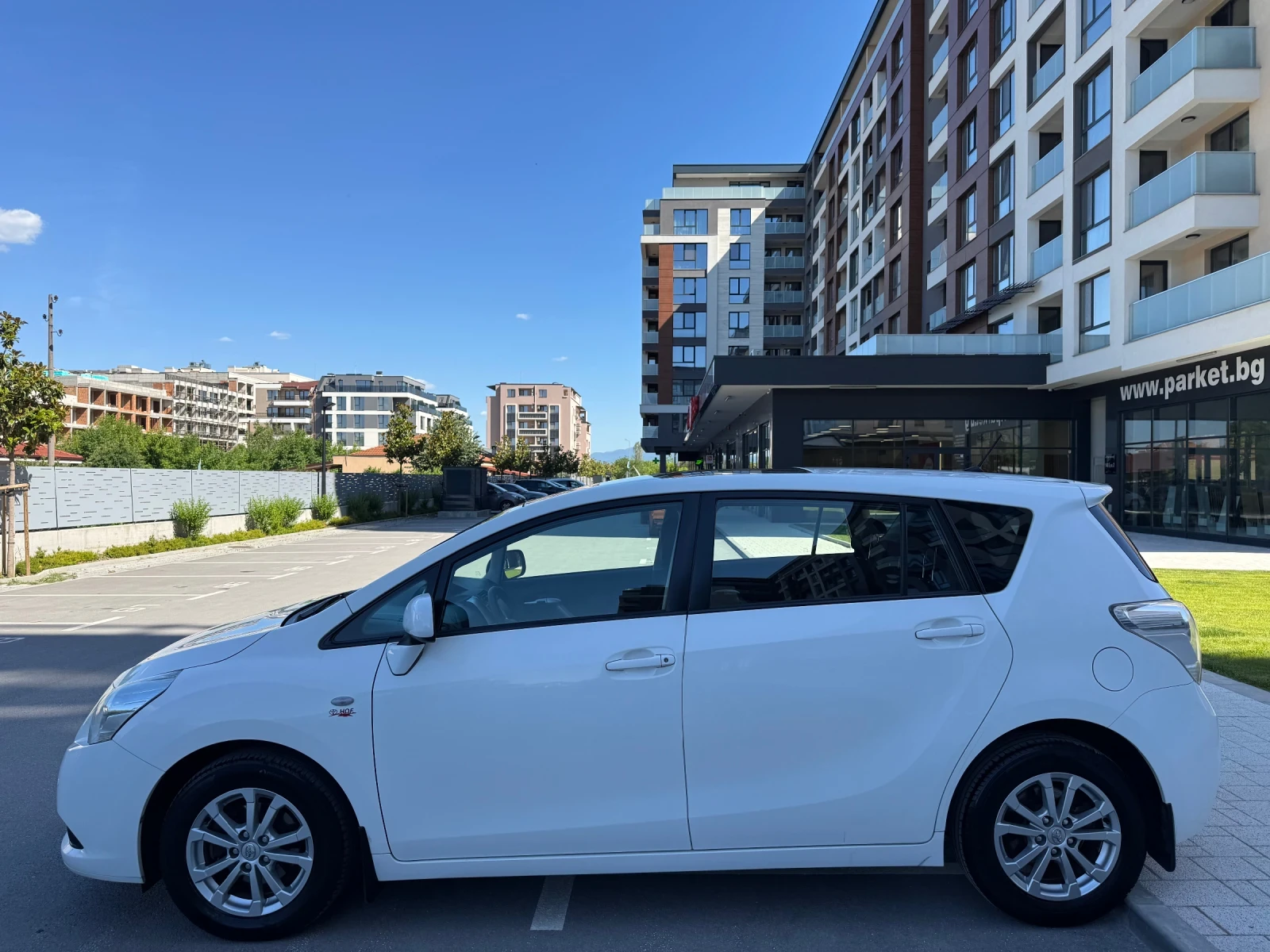 Toyota Verso 1, 8 VVT-i* 7 МЕСТЕН* ПАНОРАМА* EURO 5, снимка 5 - Автомобили и джипове - 54713472