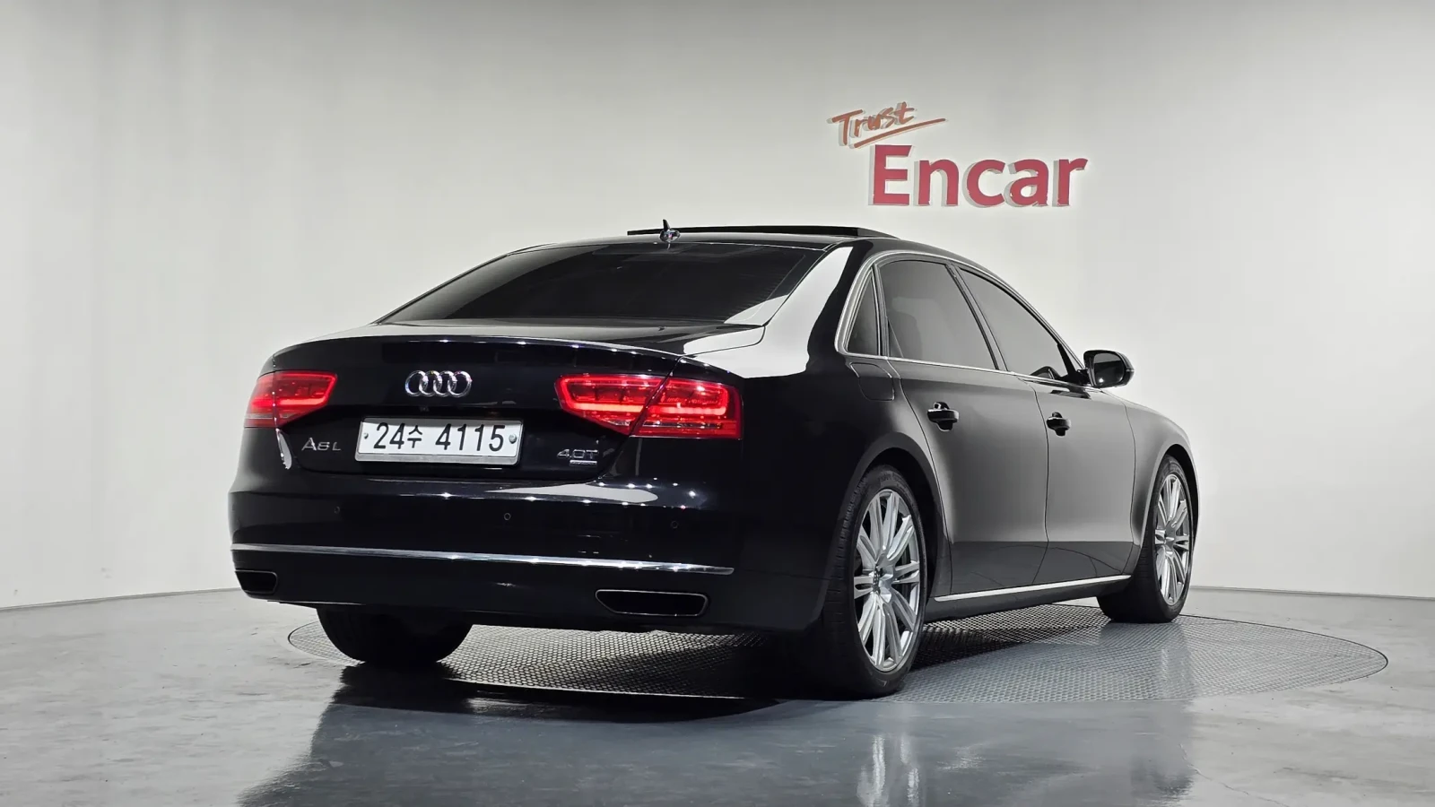 Audi A8 !!FIRST CLASS!!4.0TFSI !!ВСИЧКИ ЕСКТРИ!! #ЕКРАНИ#, снимка 2 - Автомобили и джипове - 54893134