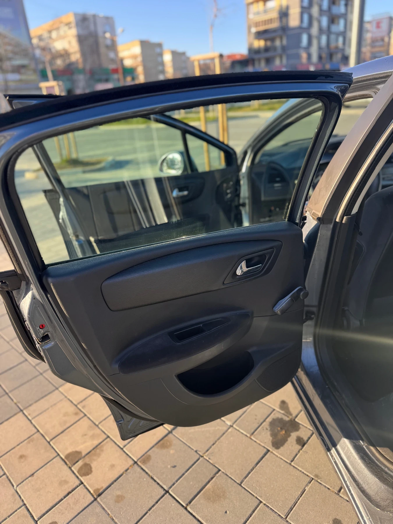 Citroen C4 1.6 109, снимка 8 - Автомобили и джипове - 55002937