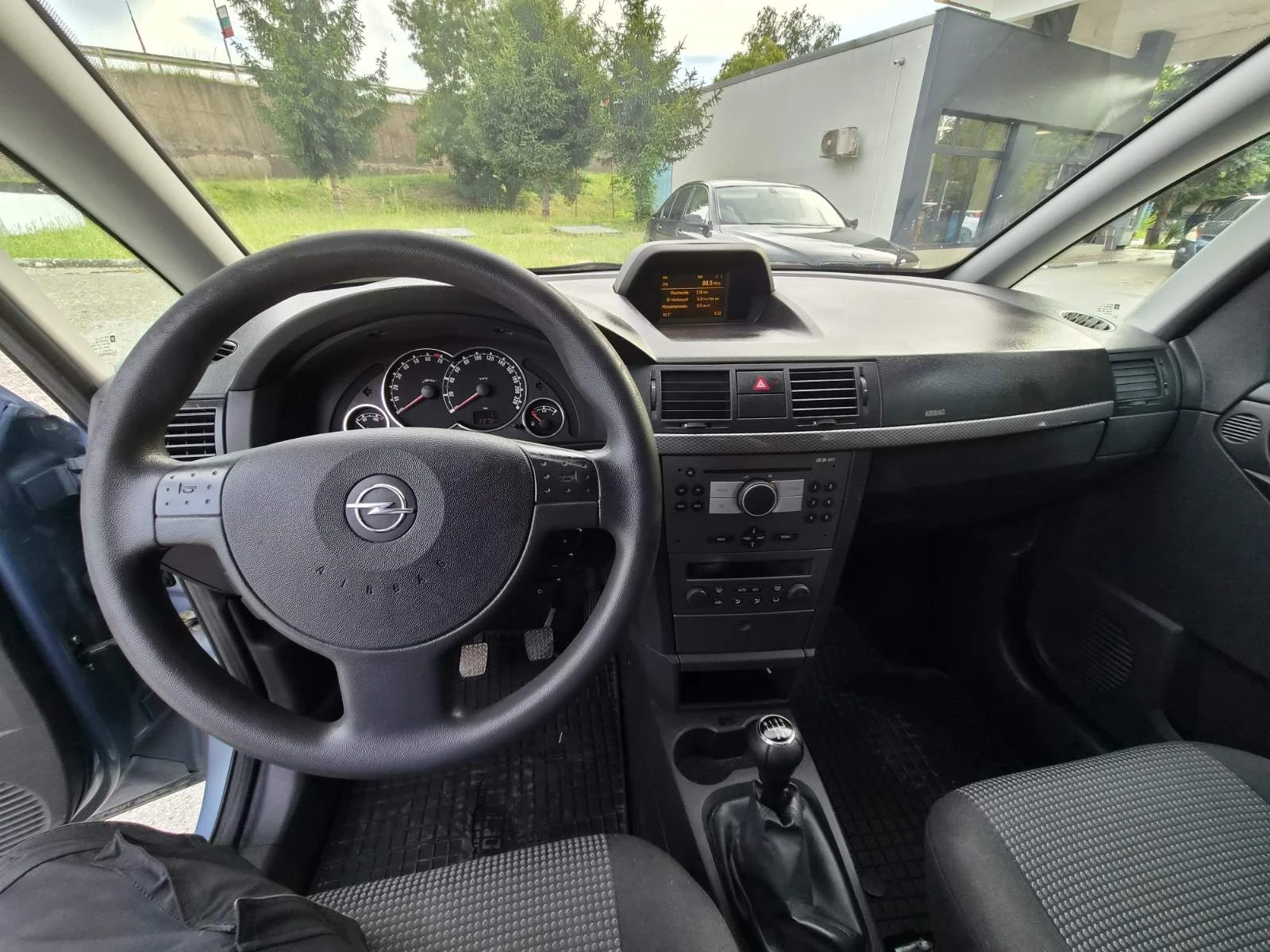 Opel Meriva 1.6, снимка 11 - Автомобили и джипове - 55068949