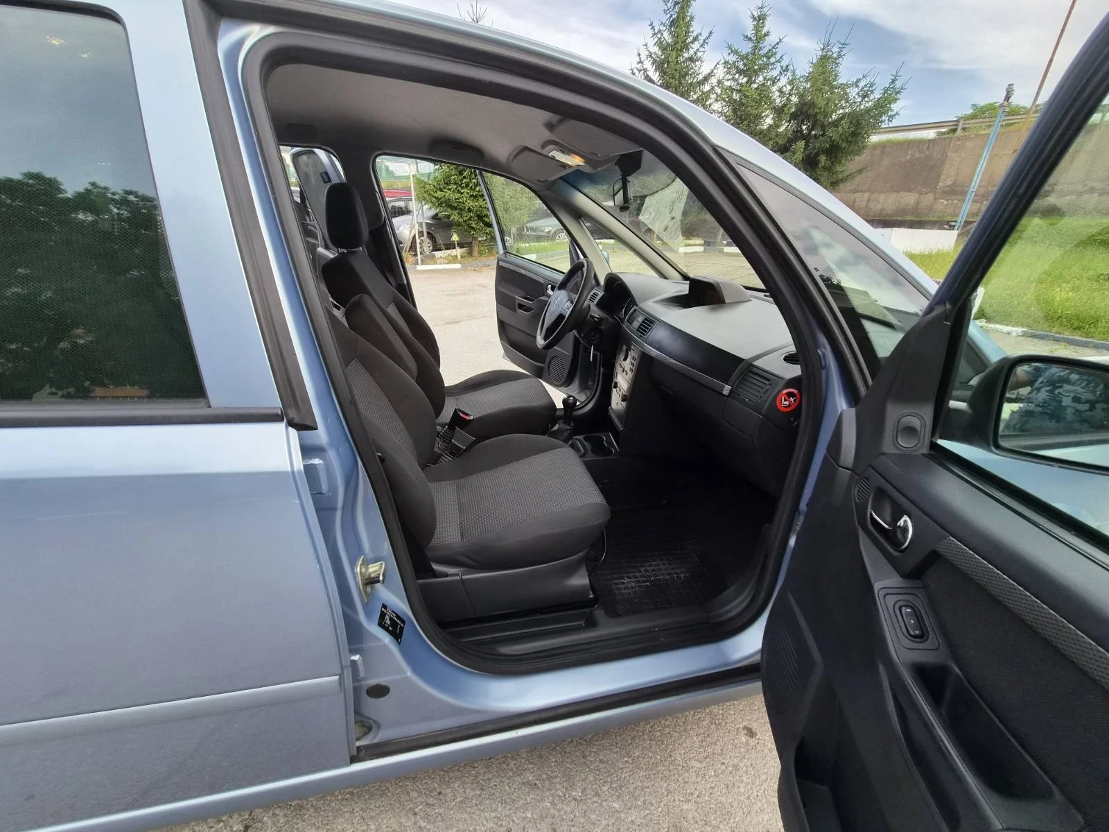 Opel Meriva 1.6, снимка 10 - Автомобили и джипове - 55068949